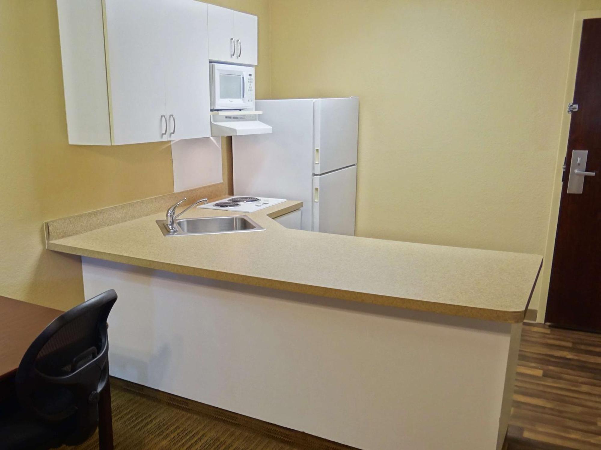 Extended Stay America Suites - Princeton - South Brunswick South Brunswick Terrace Eksteriør bilde